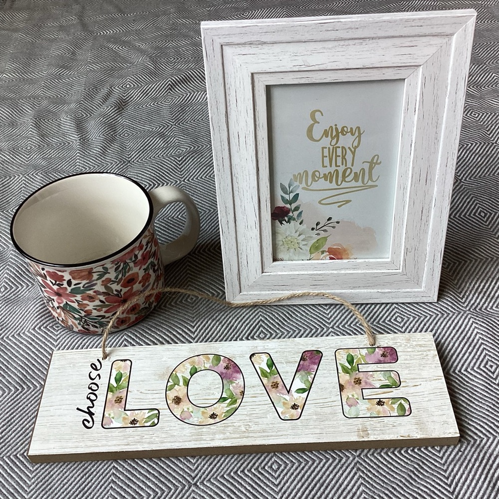 Inspirational gift bundle NWT - frame, floral mug, choose Love sign